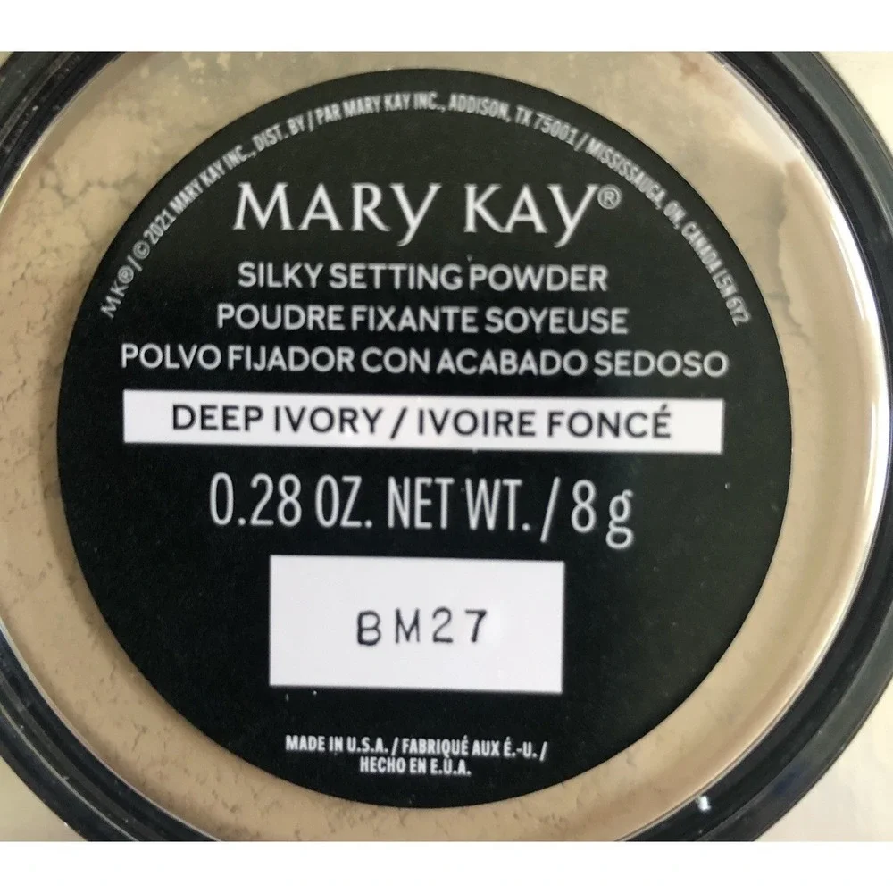 Mary Kay Silky Setting Powder -Deep Ivory - 175893 New  .28 oz
